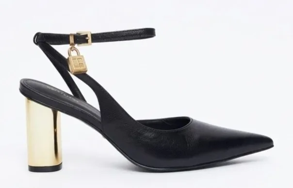 Scarpin Cadeado Preto